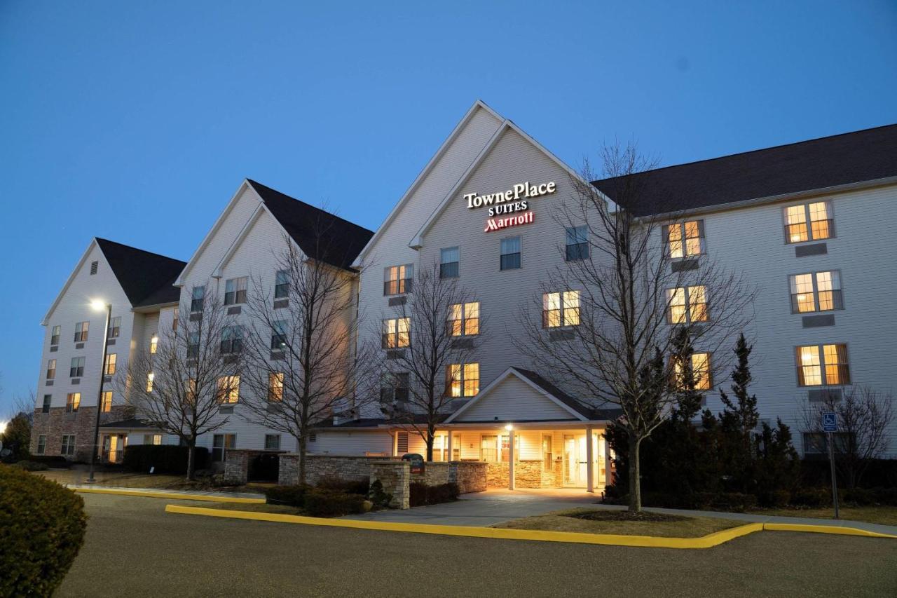 Towneplace Suites Republic Airport Long Island Farmingdale Bagian luar foto